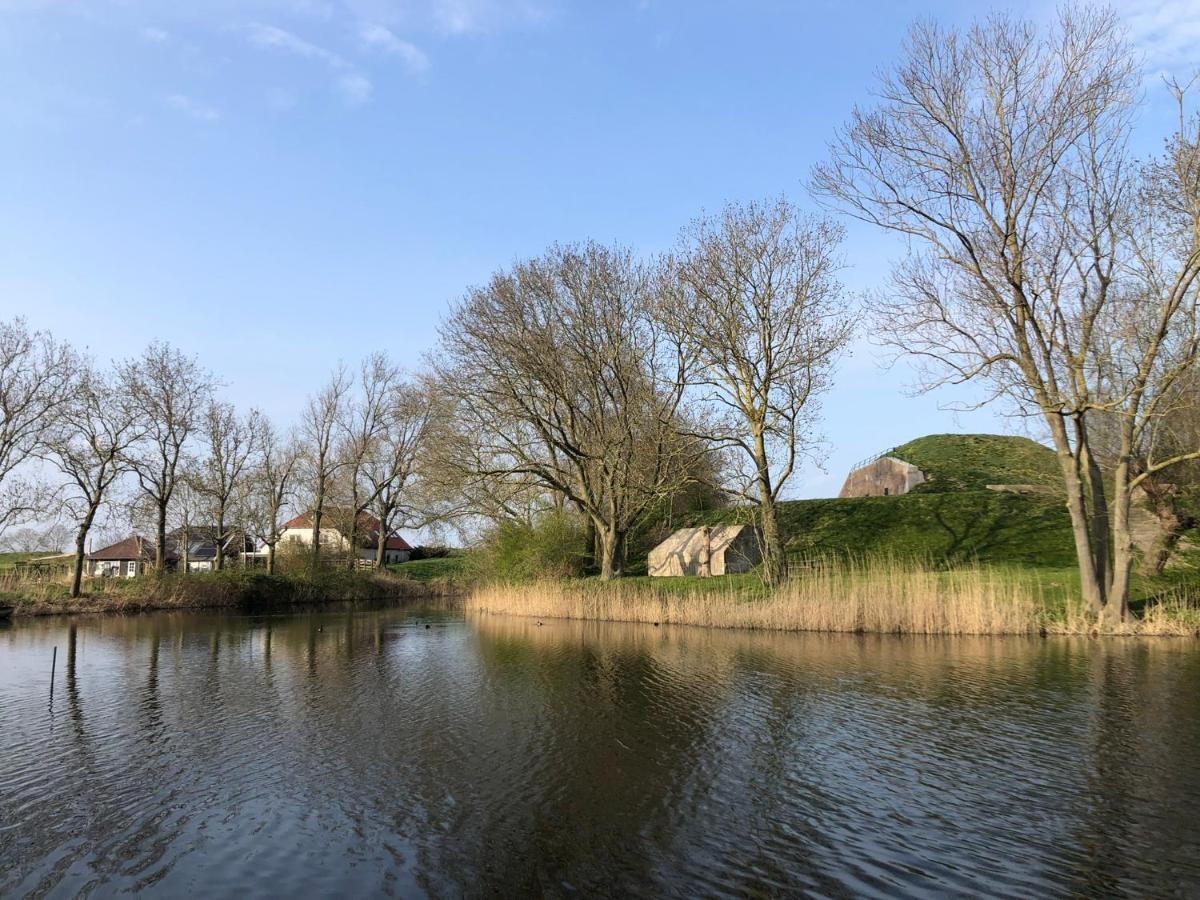 Het Spoel - The Black Barn Culemborg Luaran gambar