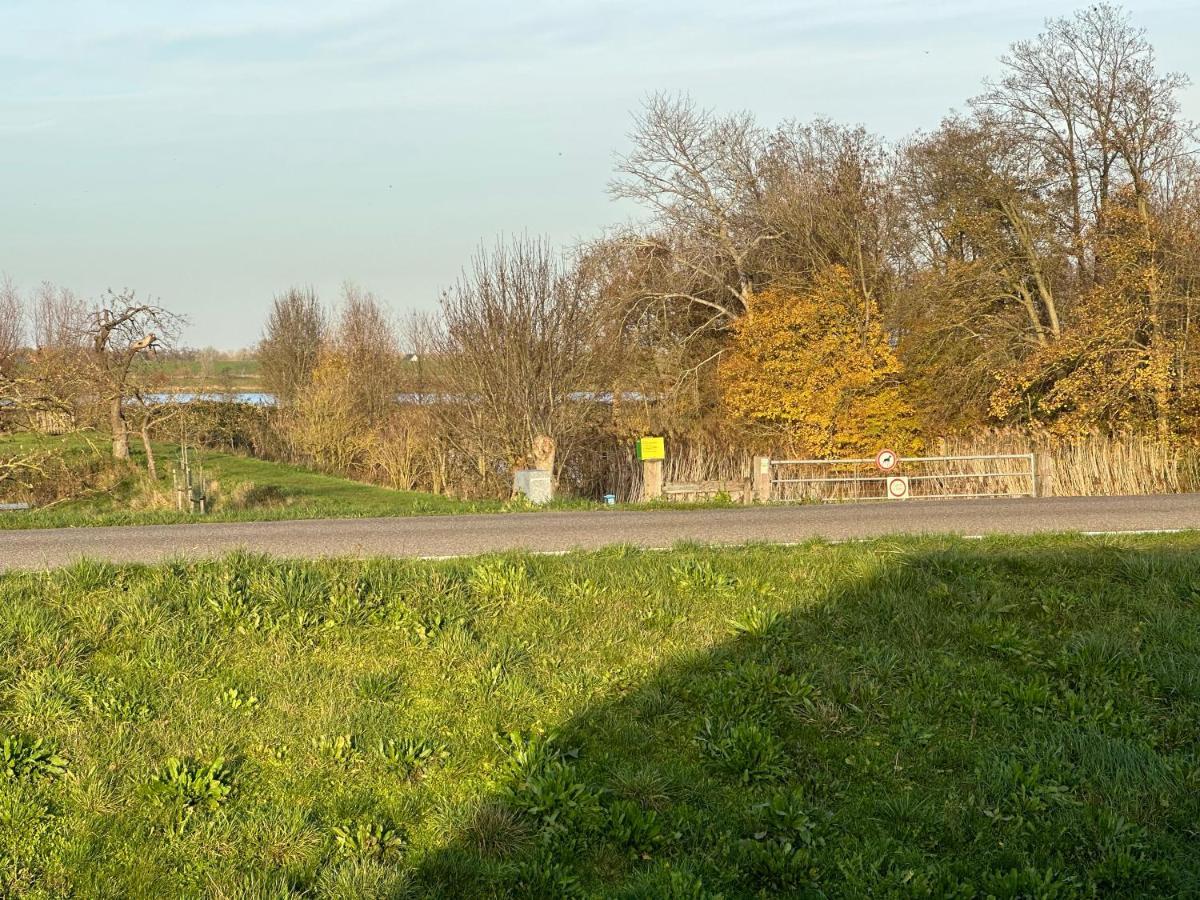 Het Spoel - The Black Barn Culemborg Luaran gambar